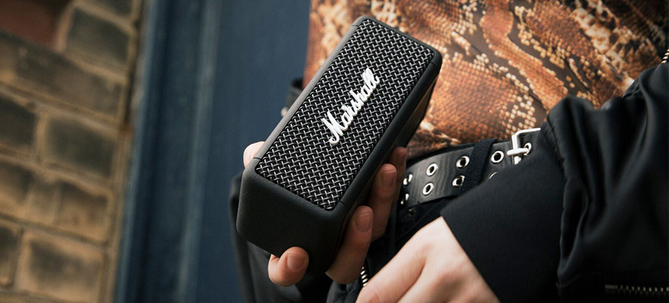Bocinas portátiles y bluetooth con sonido icónico