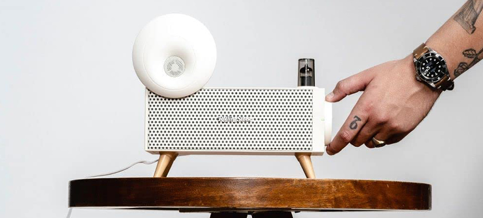 Bocinas portátiles y bluetooth diferentes